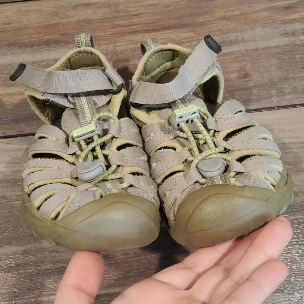 Keen Kids Boy Outdoor Hiking Waterproof Sandals shoes sz 12 Toddler